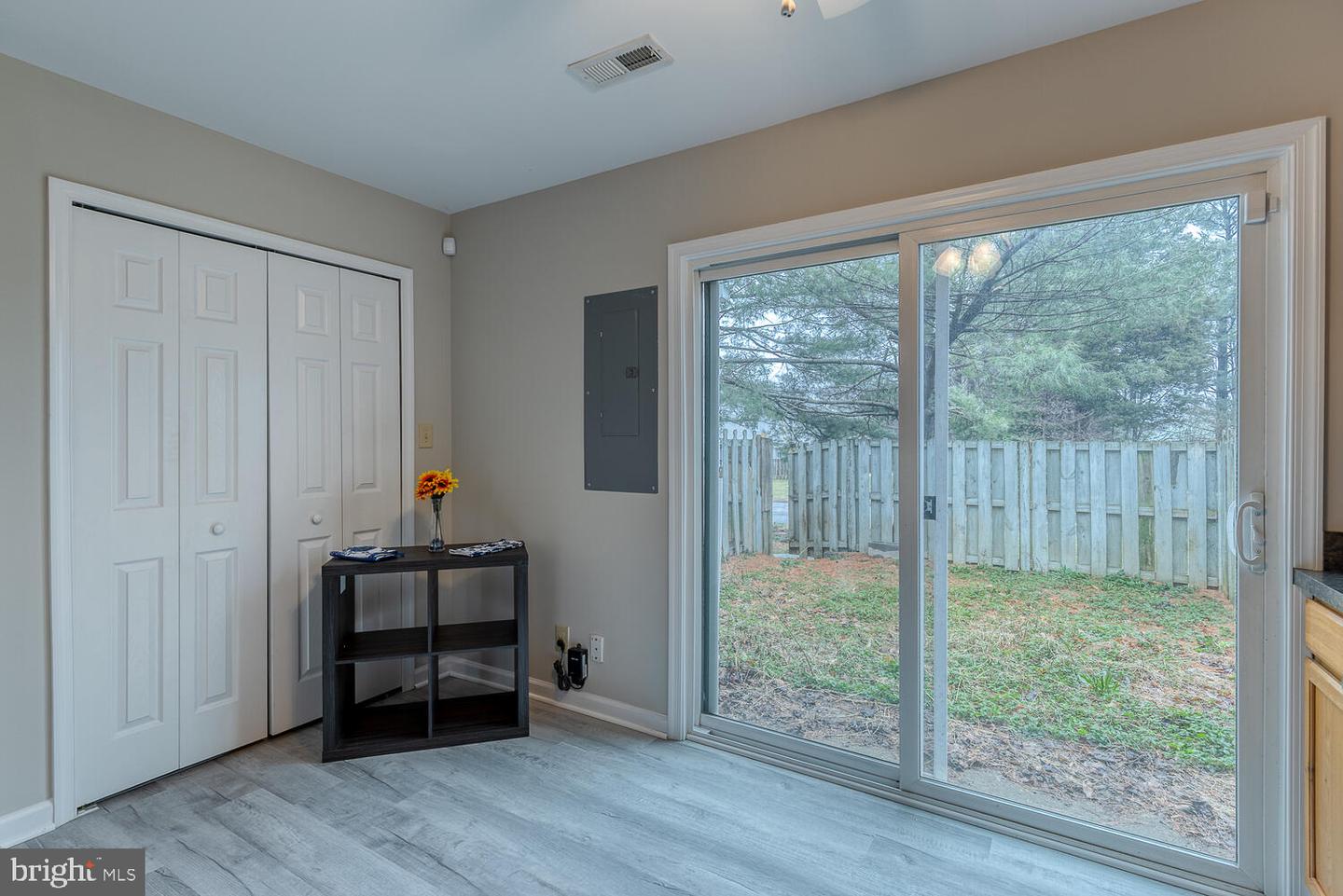 703 Madison COURT Unit: 18