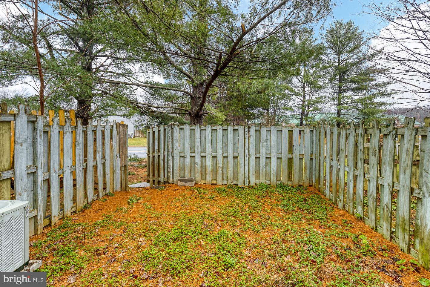 703 Madison COURT Unit: 18