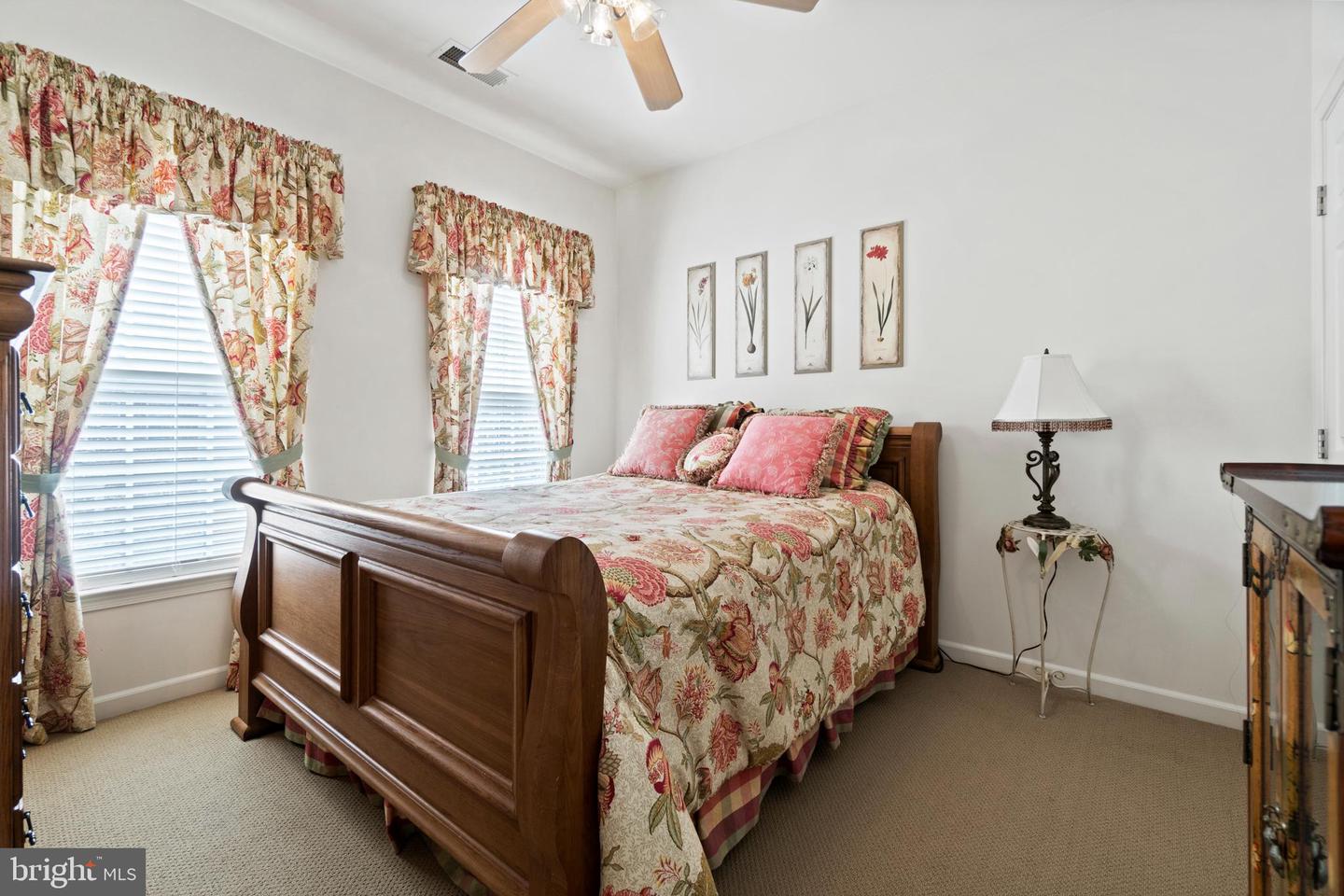 15 Hunting Creek LANE