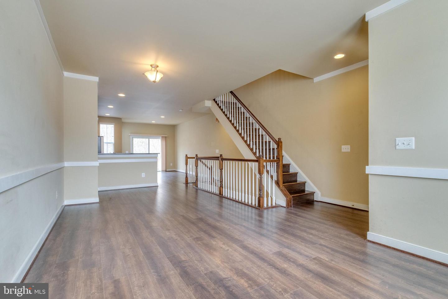 707 Woodstream BOULEVARD Unit: 804