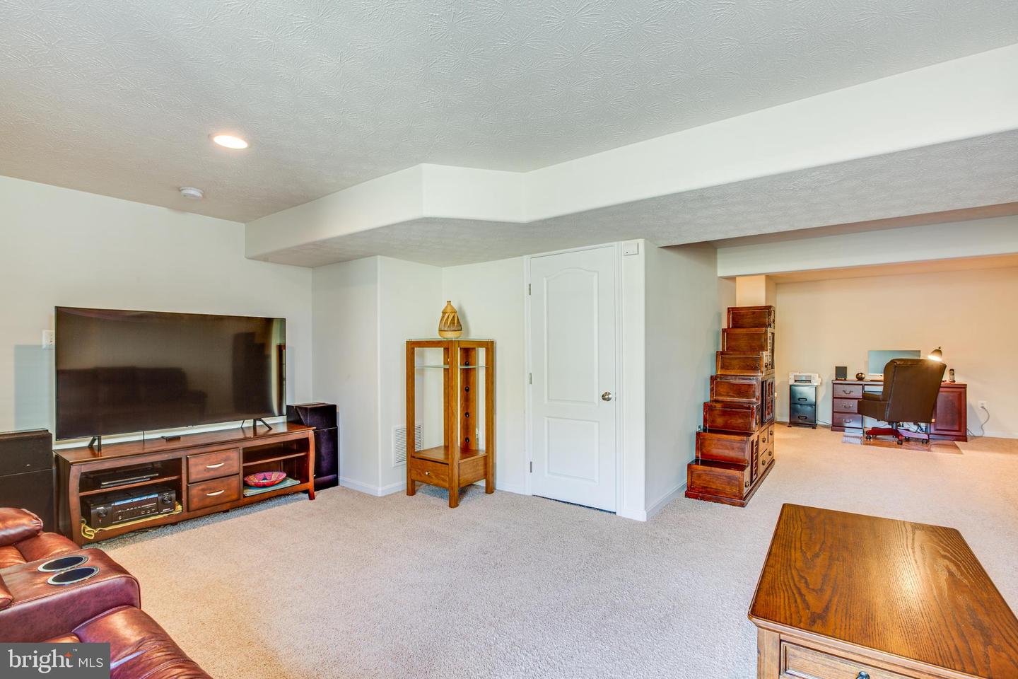 34 Fountain DRIVE