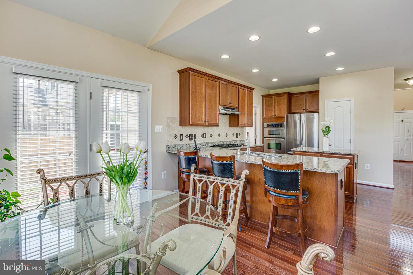 34 Fountain DRIVE