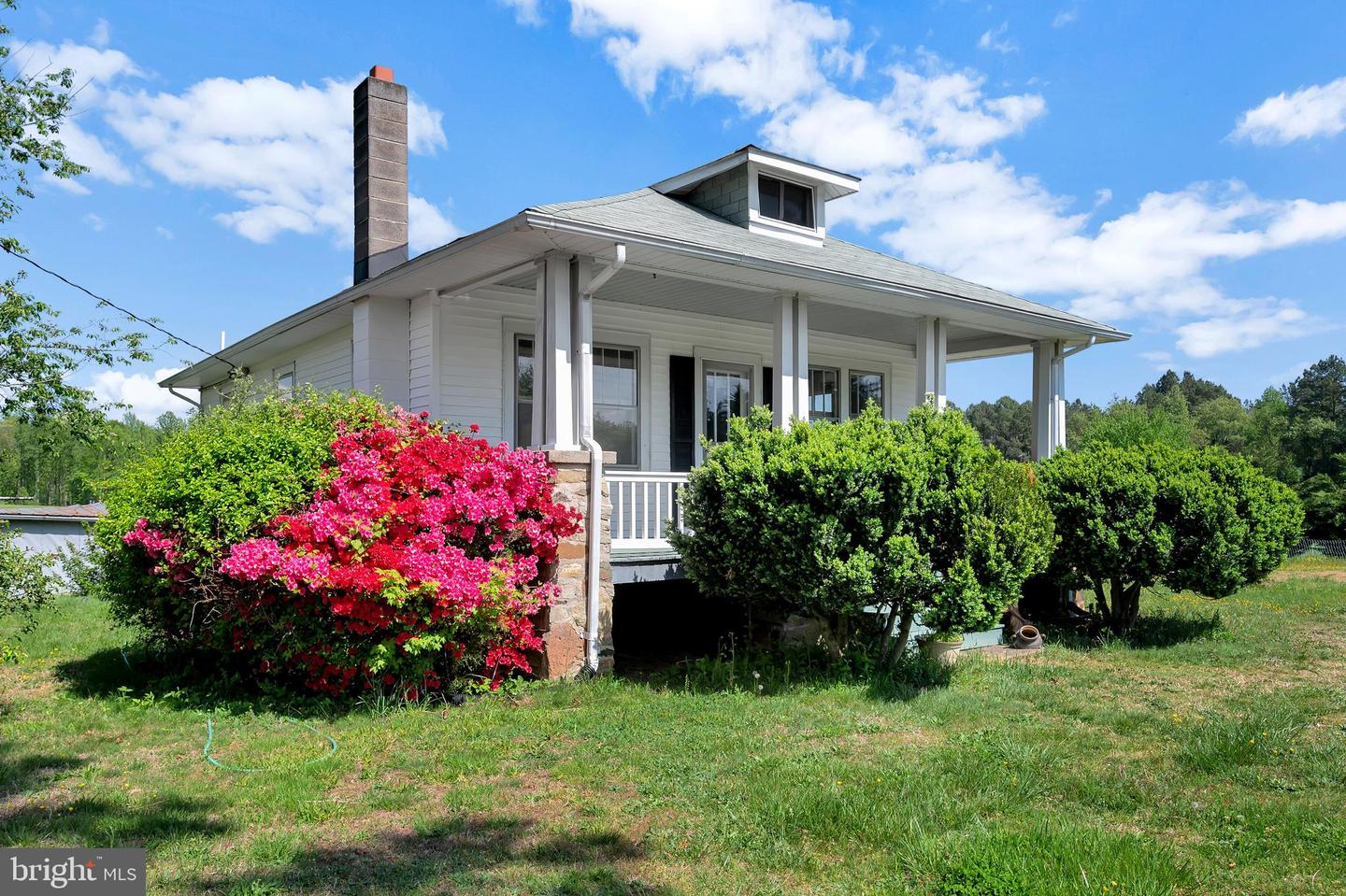 220 Hartwood ROAD