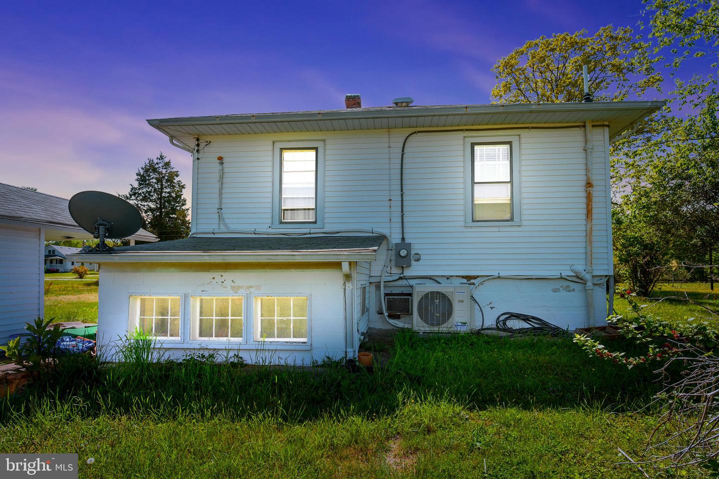 220 Hartwood ROAD