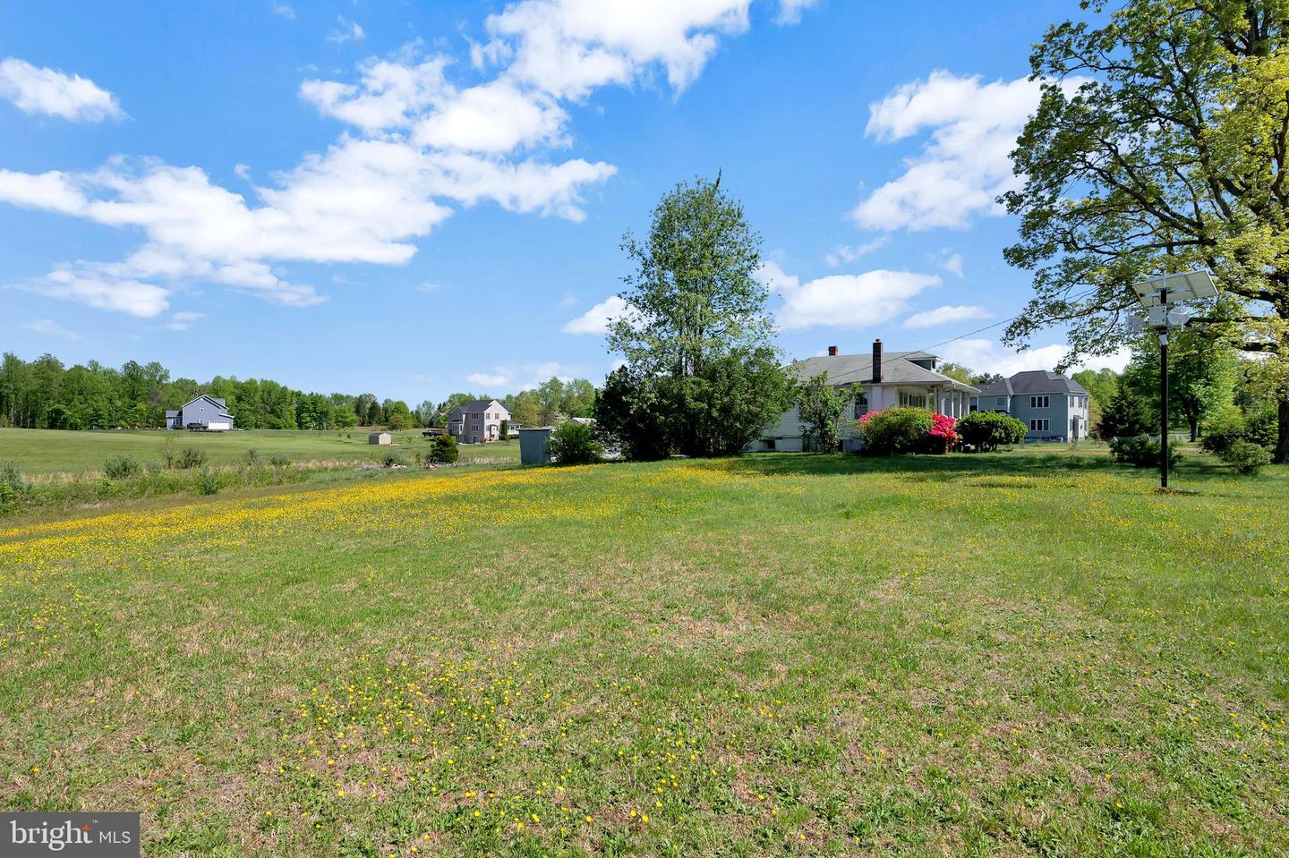 220 Hartwood ROAD