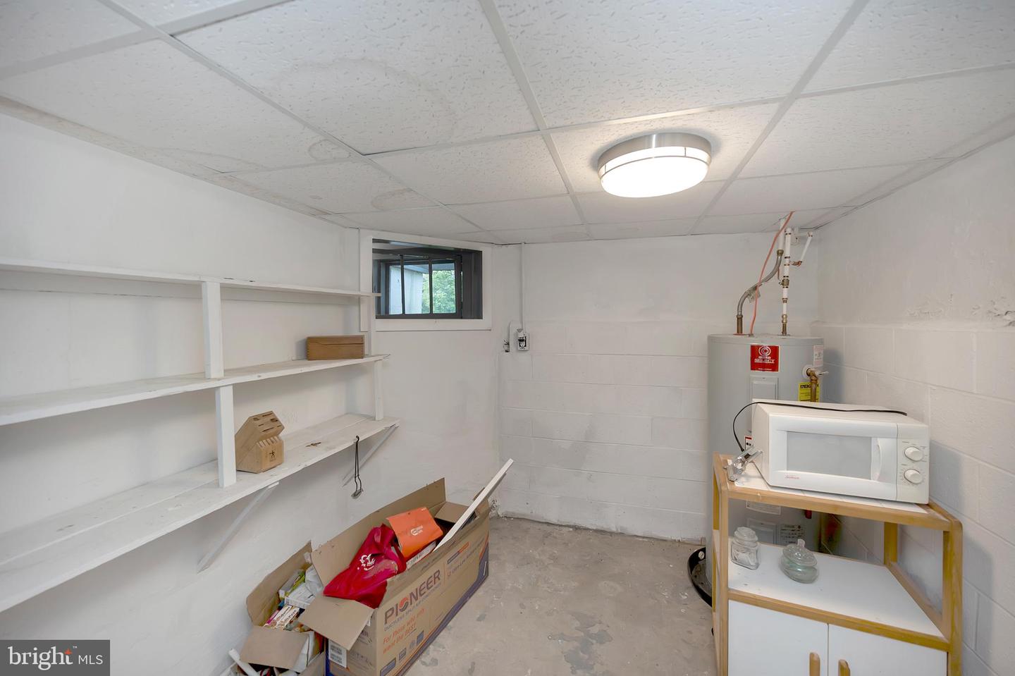 220 Hartwood ROAD