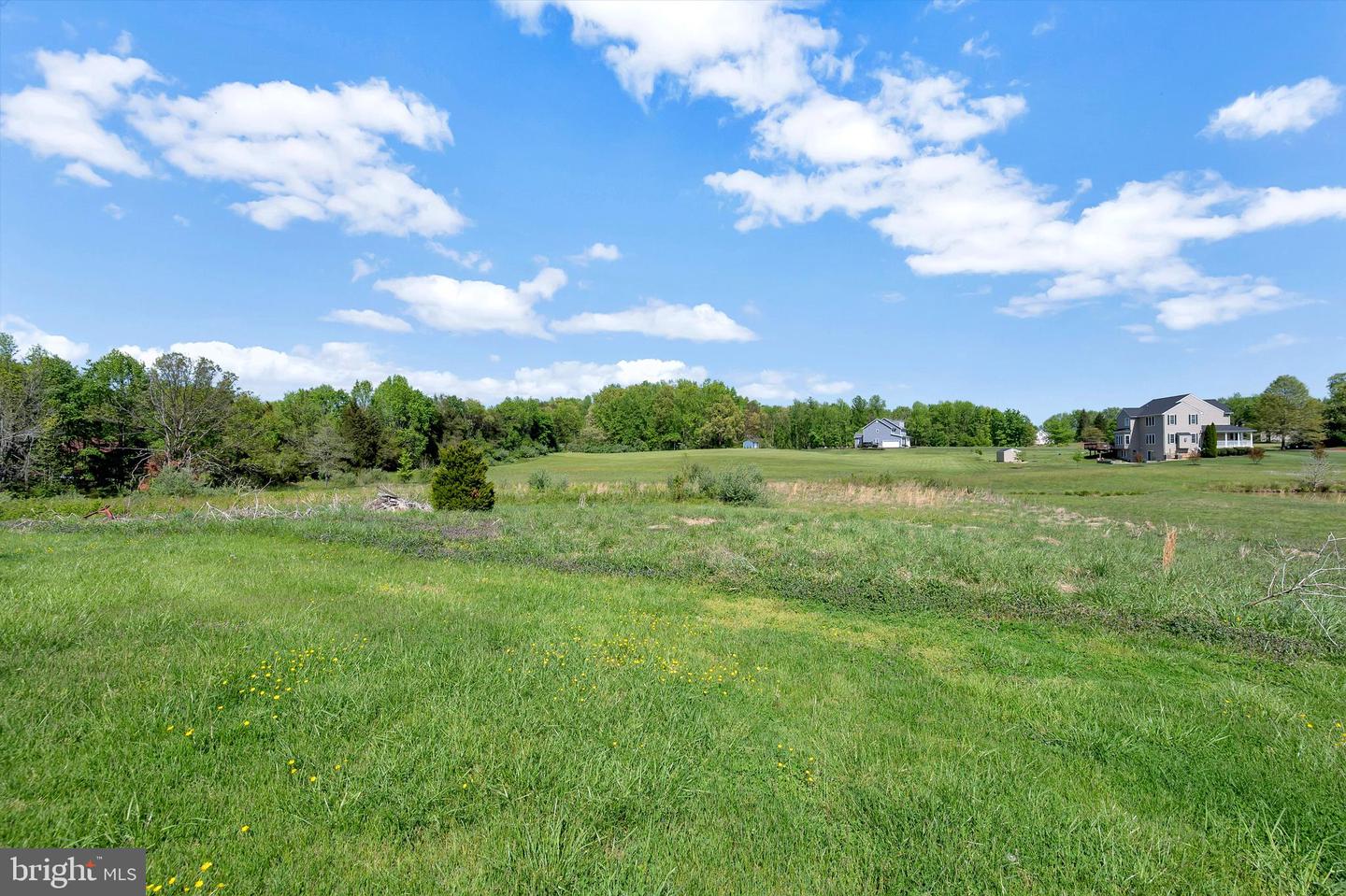 220 Hartwood ROAD