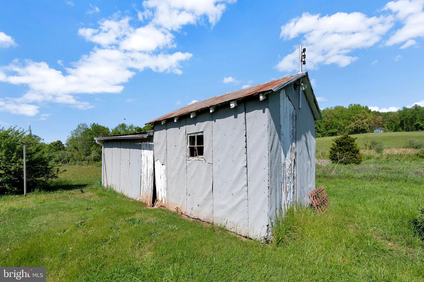 220 Hartwood ROAD