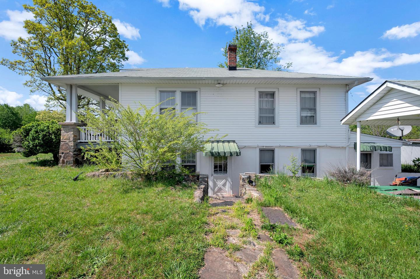 220 Hartwood ROAD
