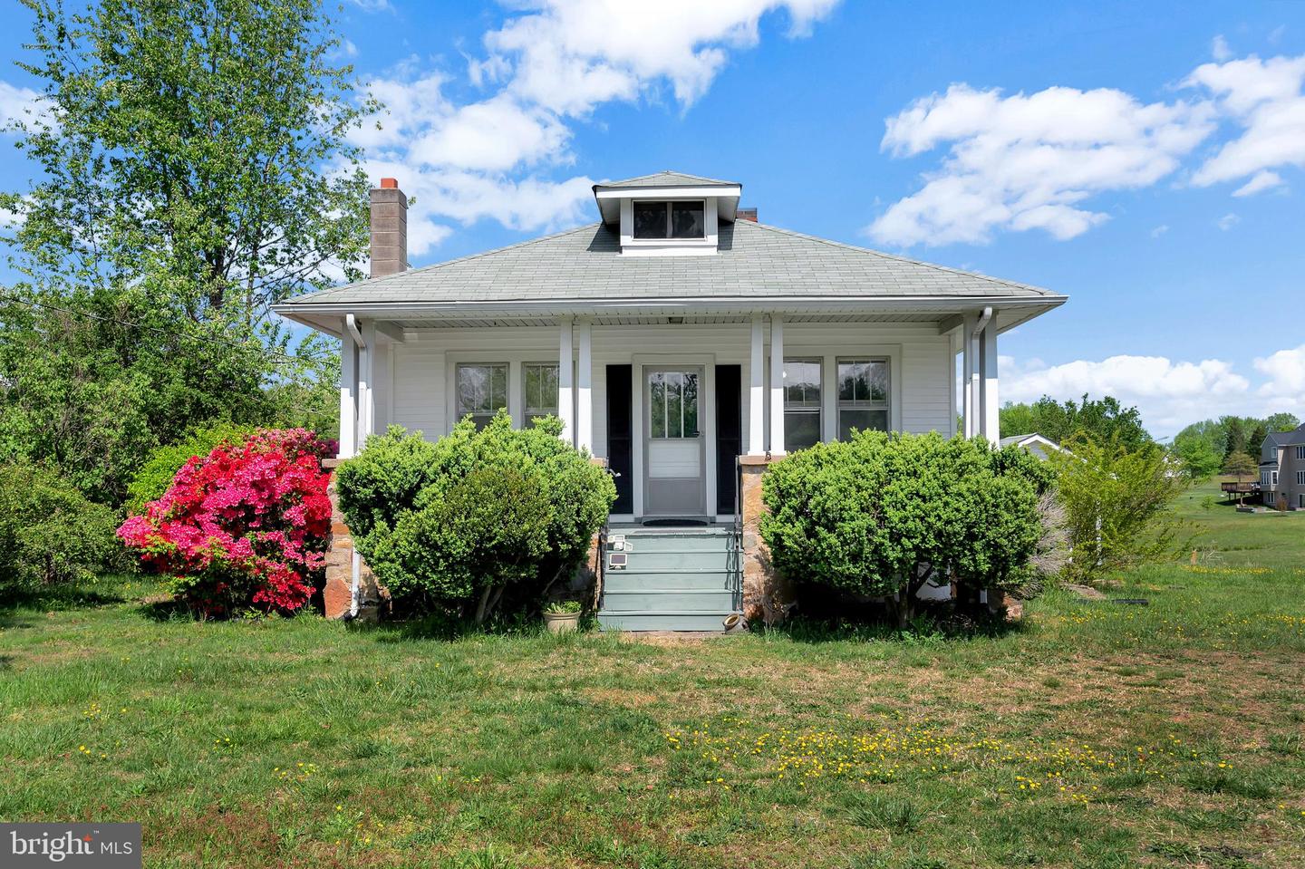 220 Hartwood ROAD