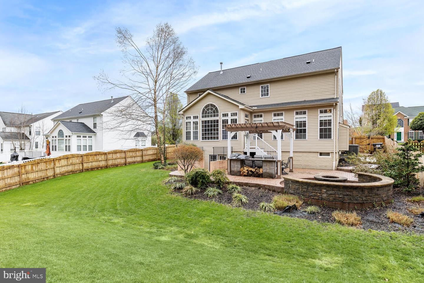 44 Nugent DRIVE
