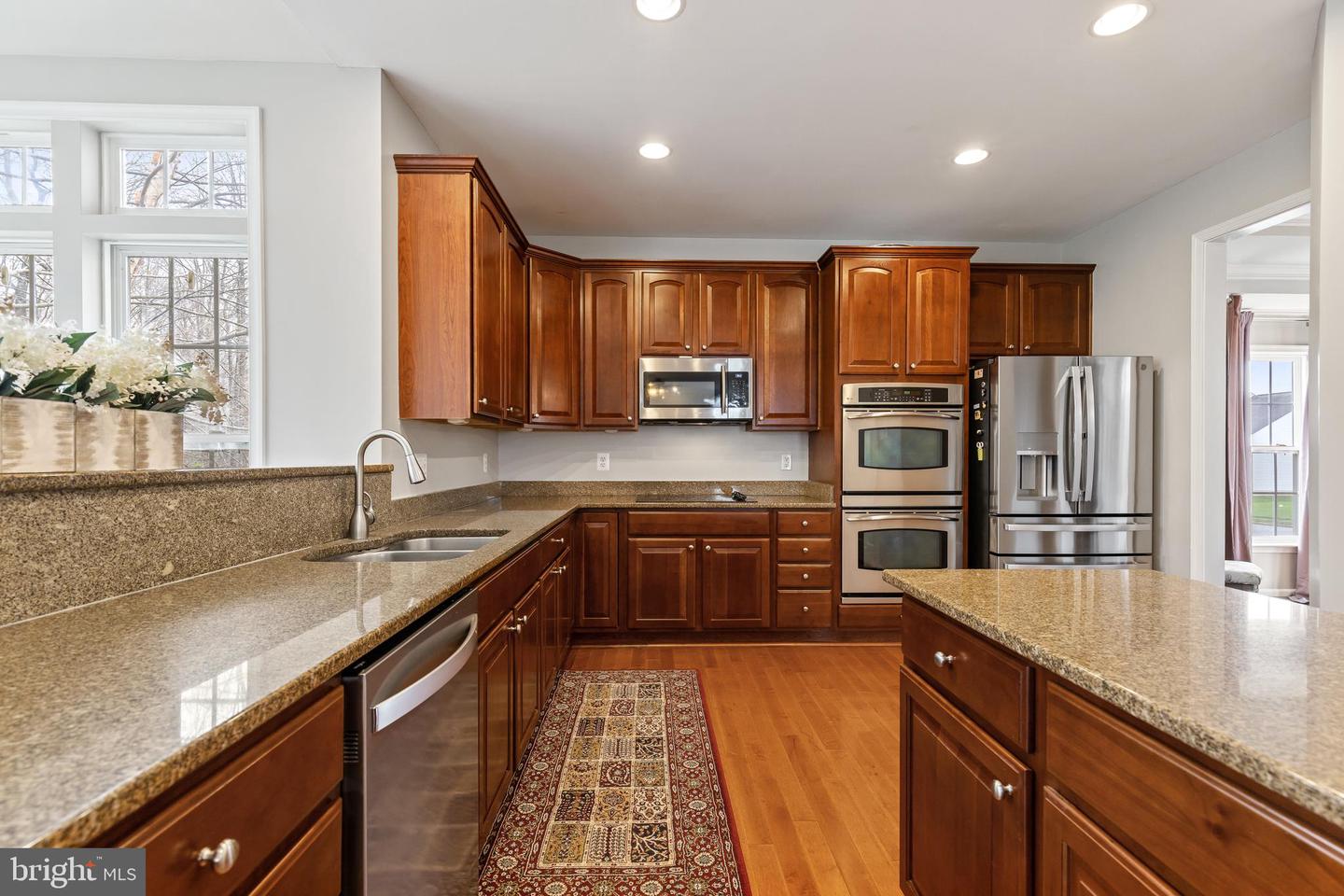 44 Nugent DRIVE