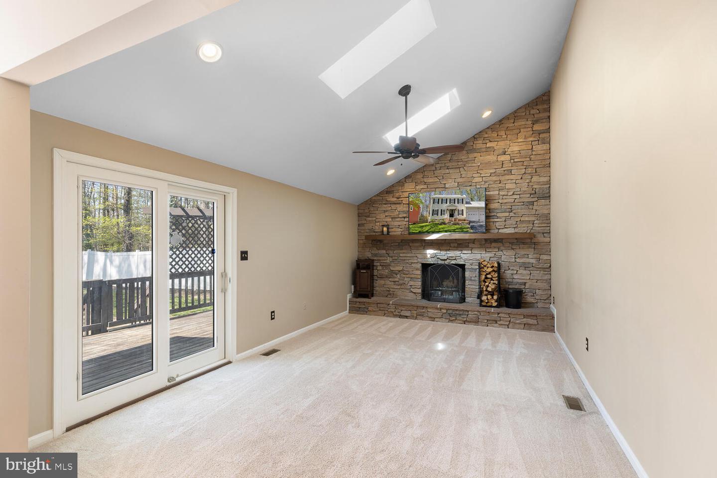 2022 Victoria DRIVE