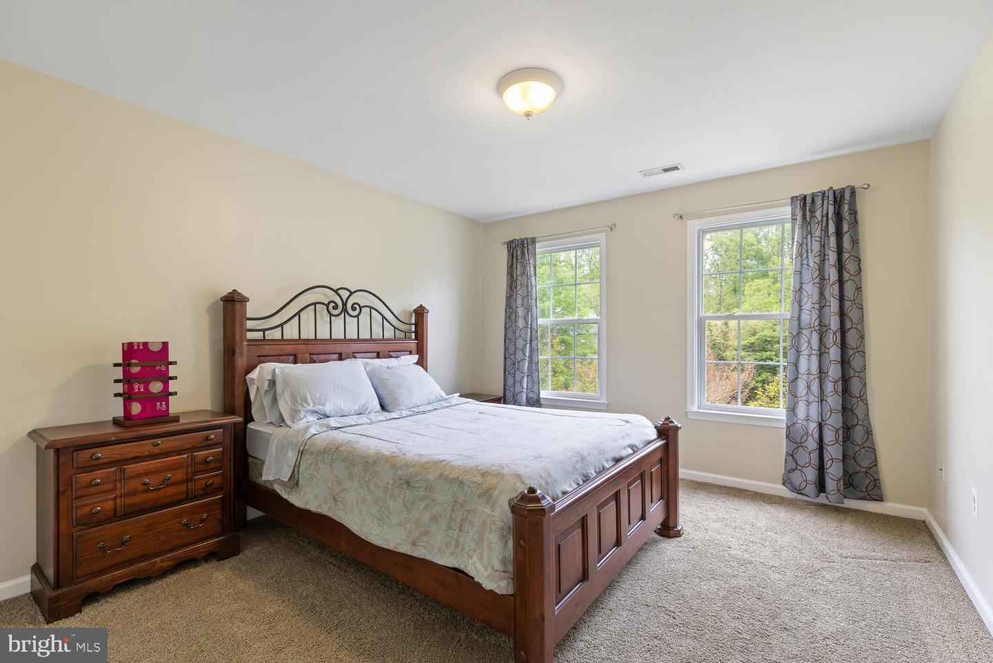 8 Saint Richards COURT