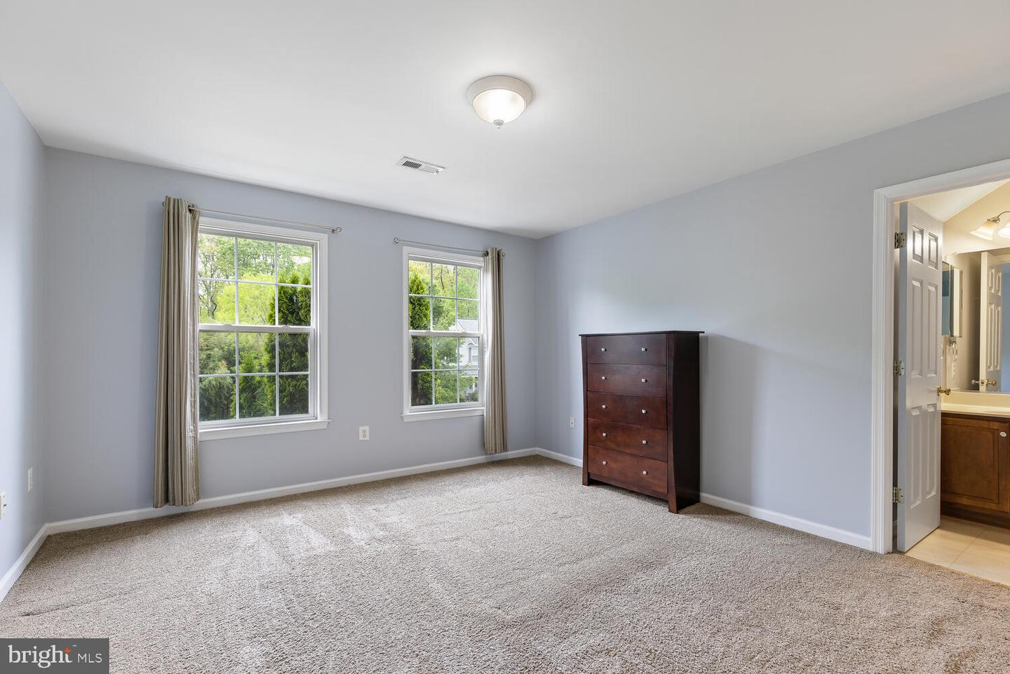 8 Saint Richards COURT