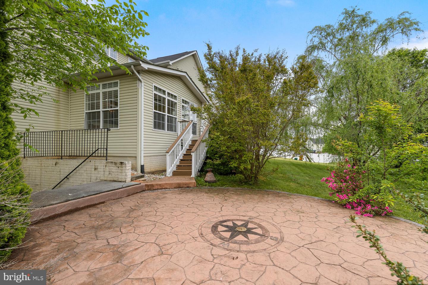 8 Saint Richards COURT