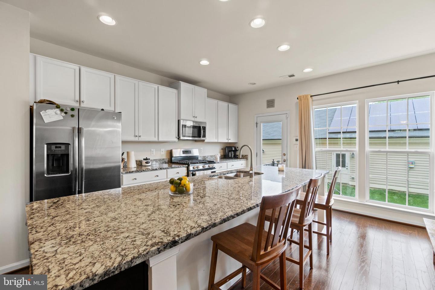 849 Basswood DRIVE