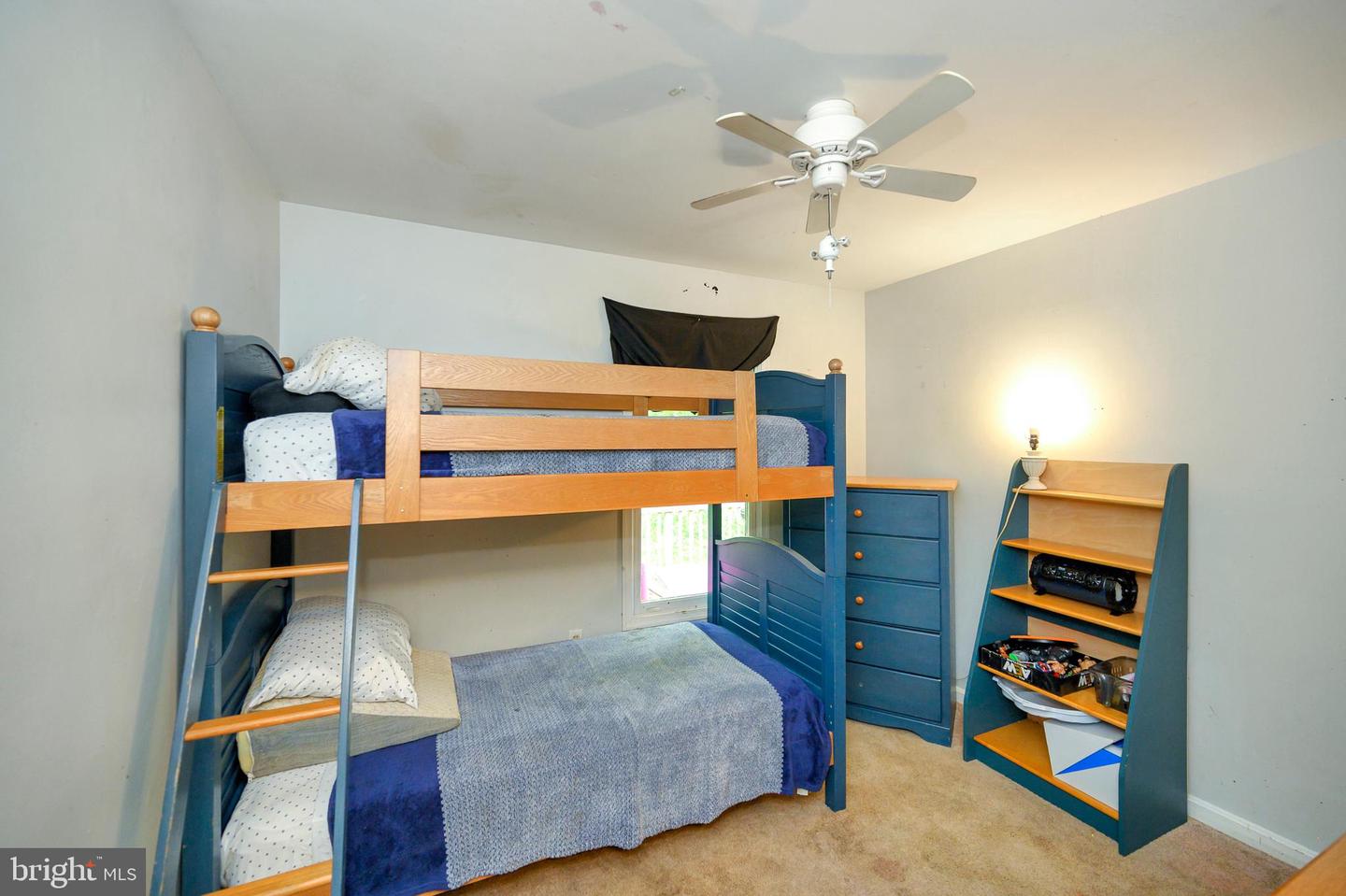 212 Tanglewood LANE