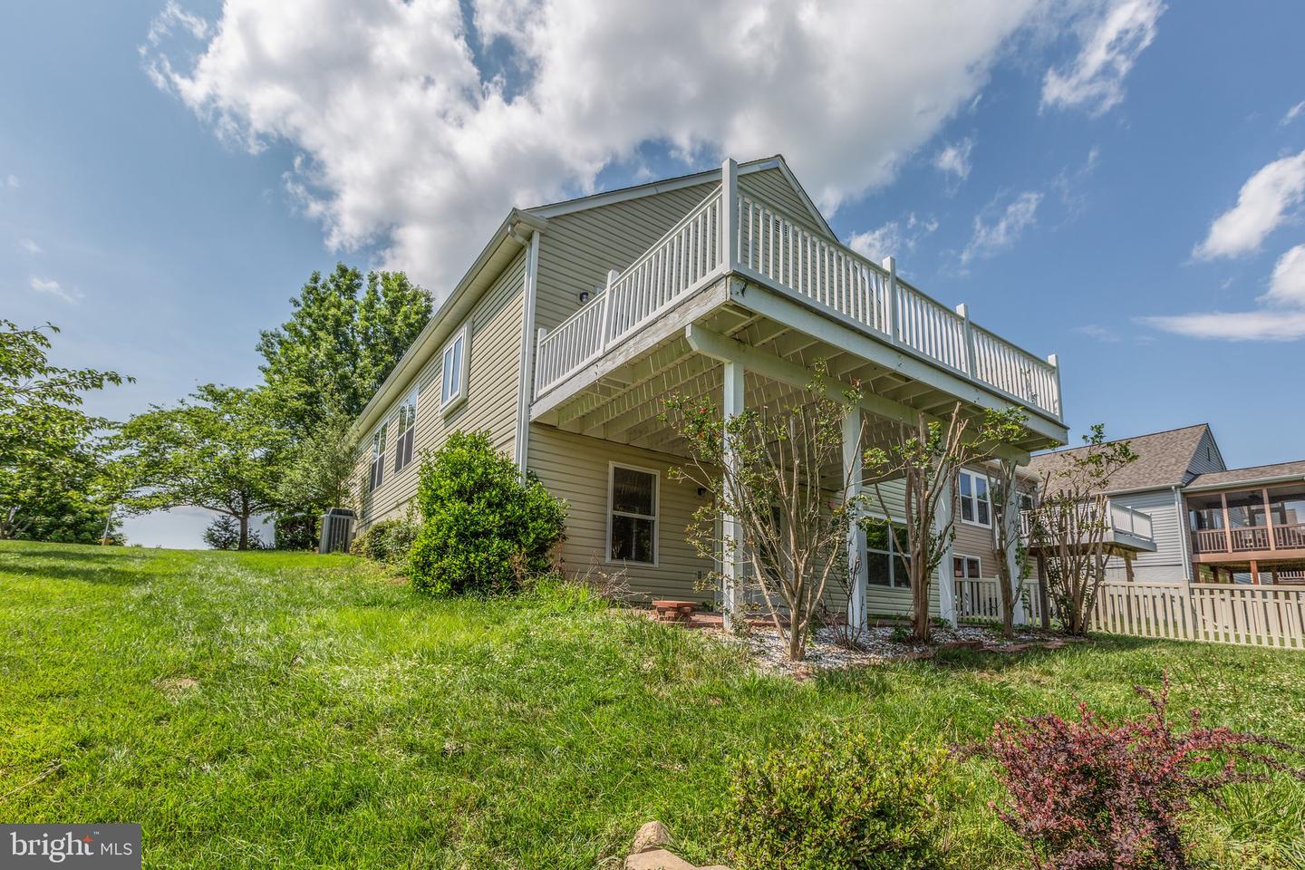 234 Bridgewater CIRCLE