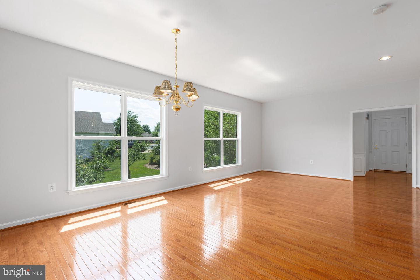 234 Bridgewater CIRCLE