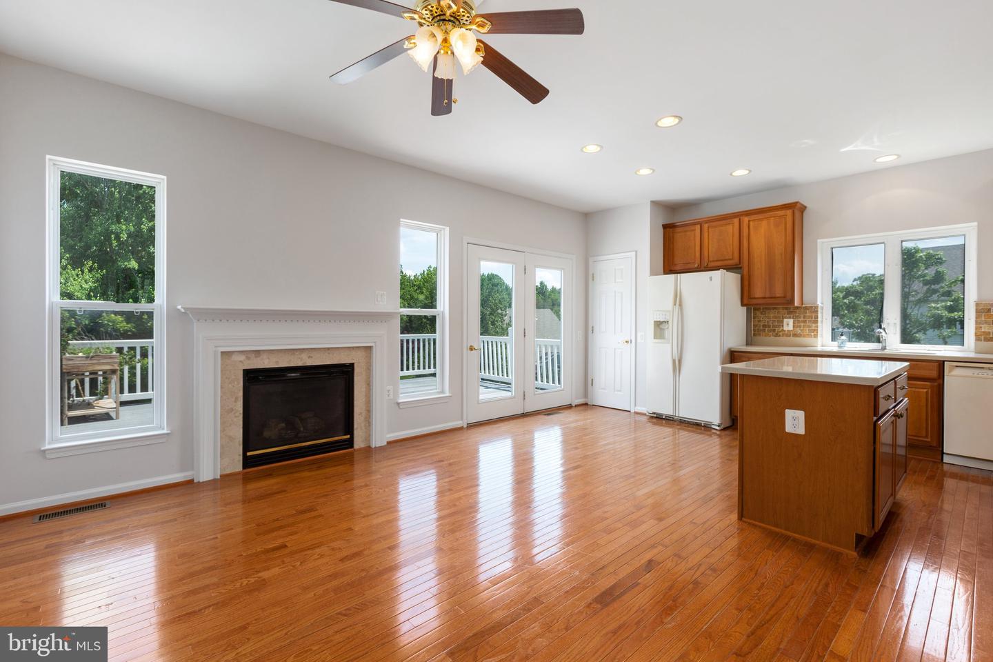 234 Bridgewater CIRCLE