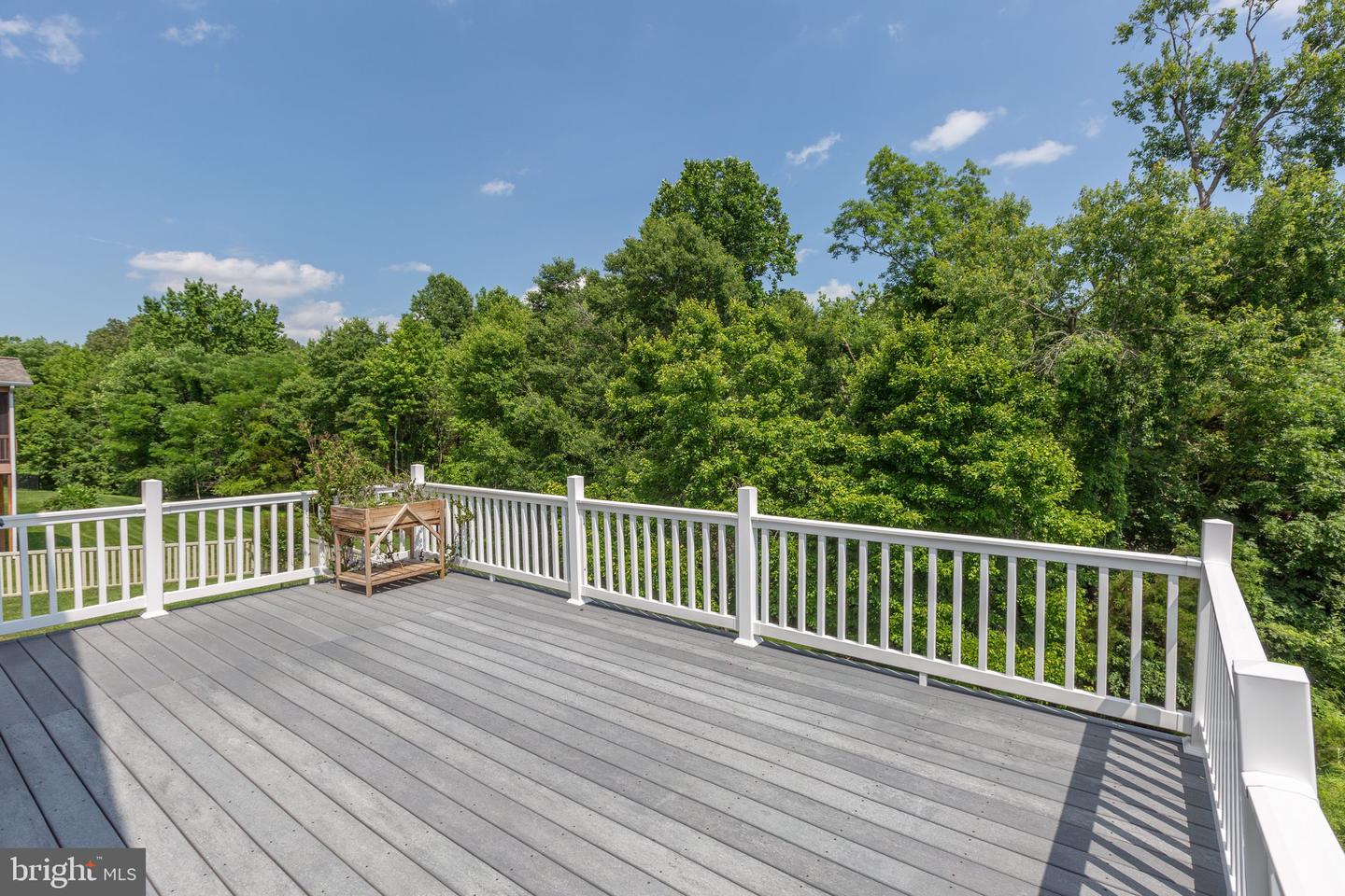 234 Bridgewater CIRCLE