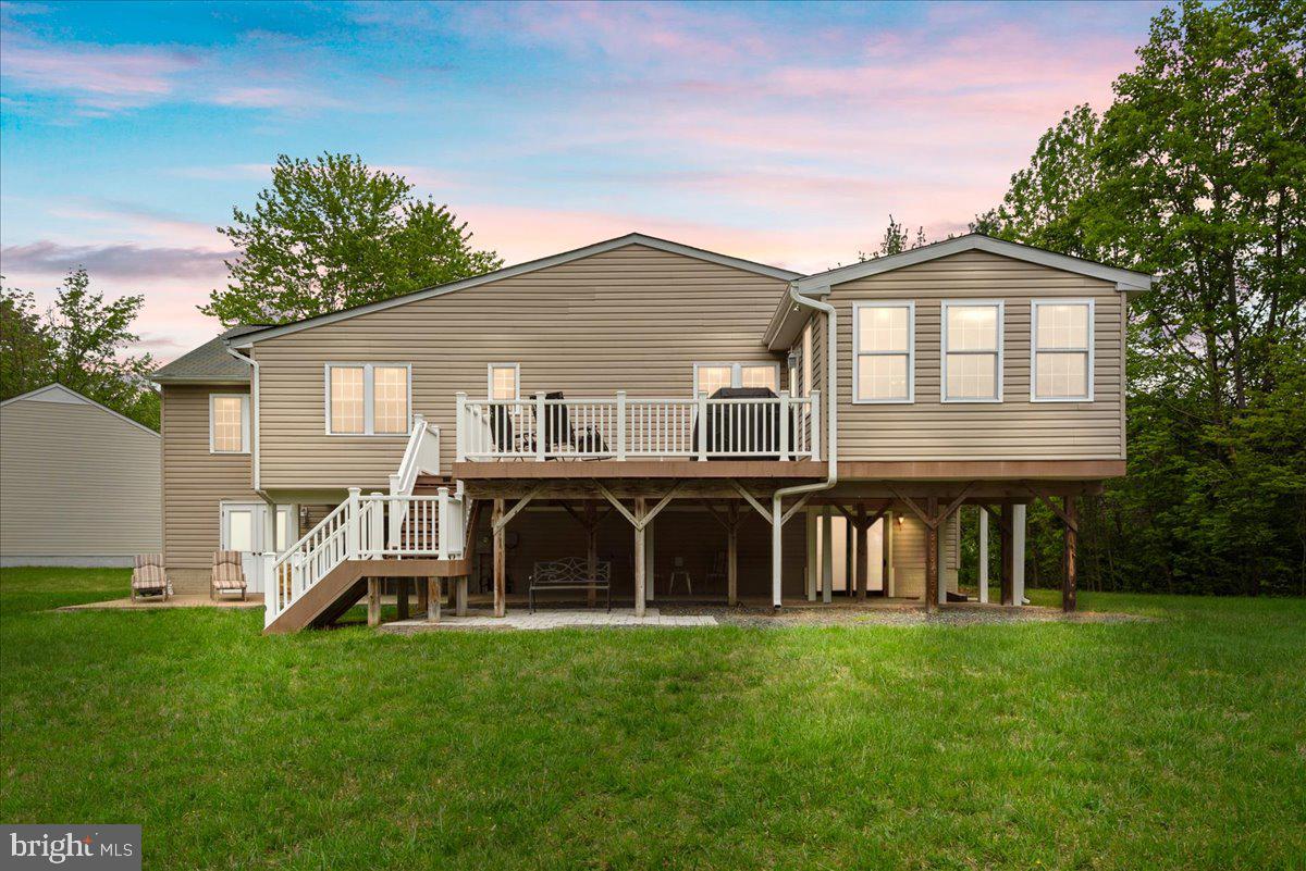 7 Tyll COURT