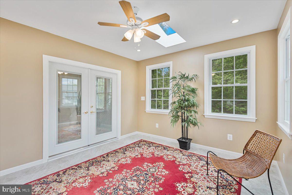 7 Tyll COURT