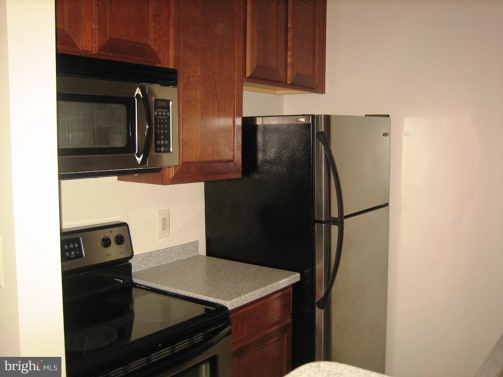 61 Fern Oak CIRCLE Unit: 301