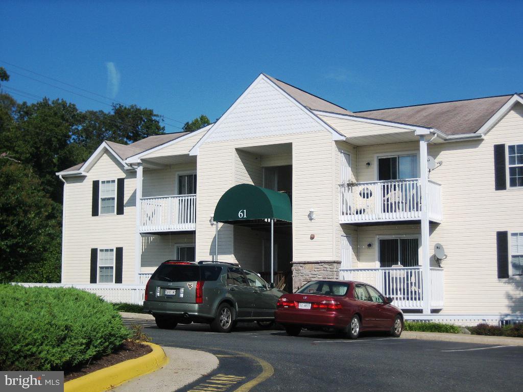 61 Fern Oak CIRCLE Unit: 301