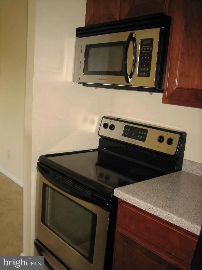 61 Fern Oak CIRCLE Unit: 301