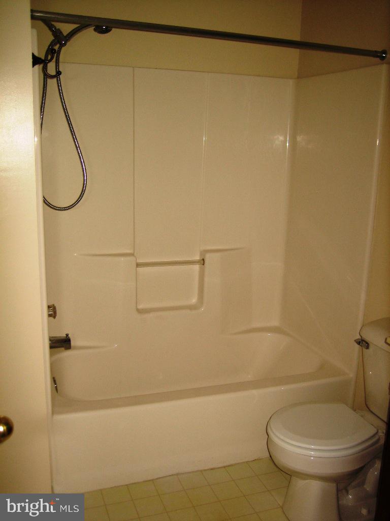 61 Fern Oak CIRCLE Unit: 301