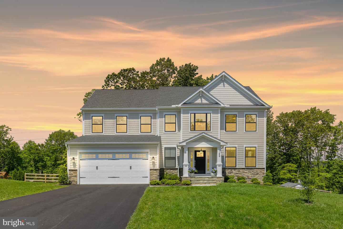 120 Black Hawk DRIVE