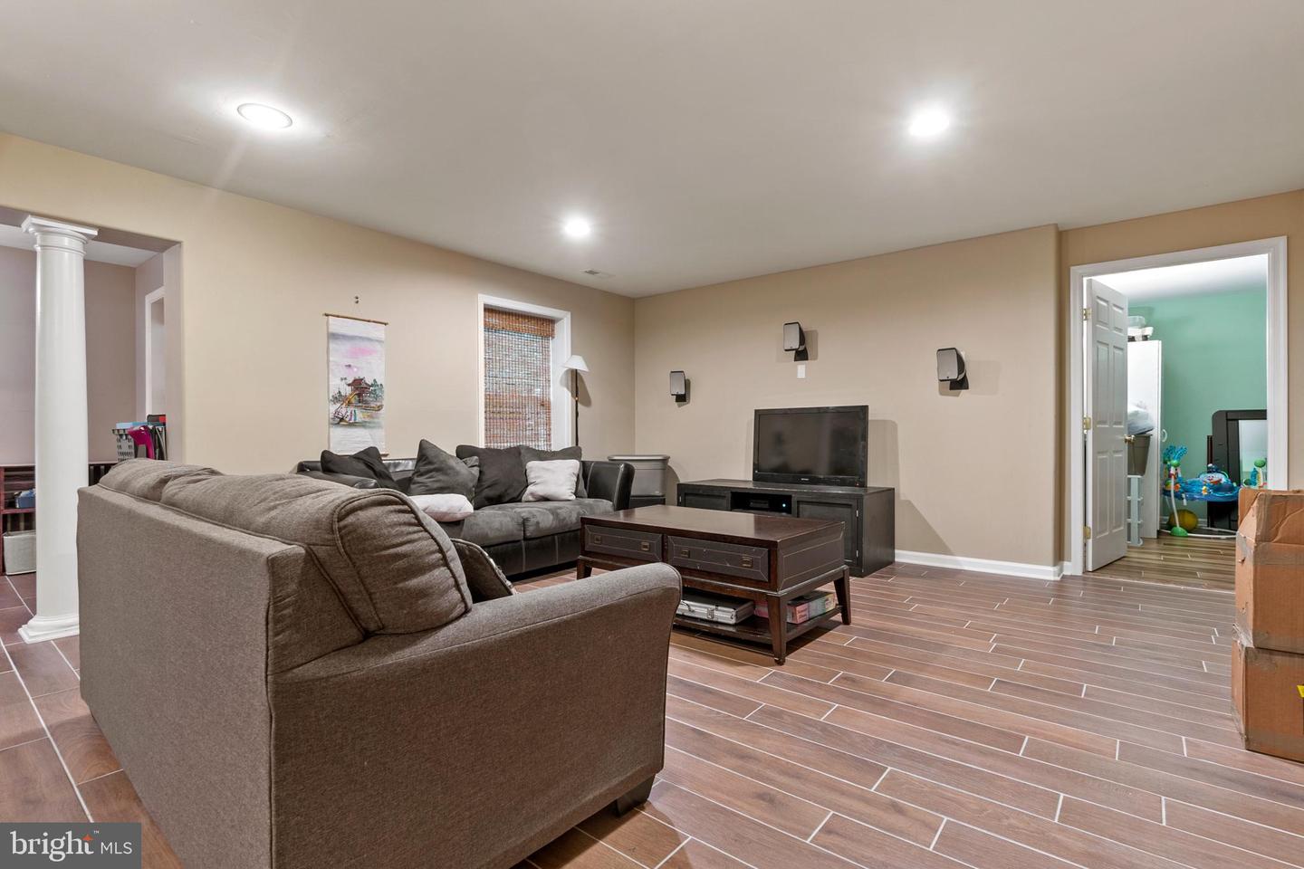 79 Brookesmill LANE