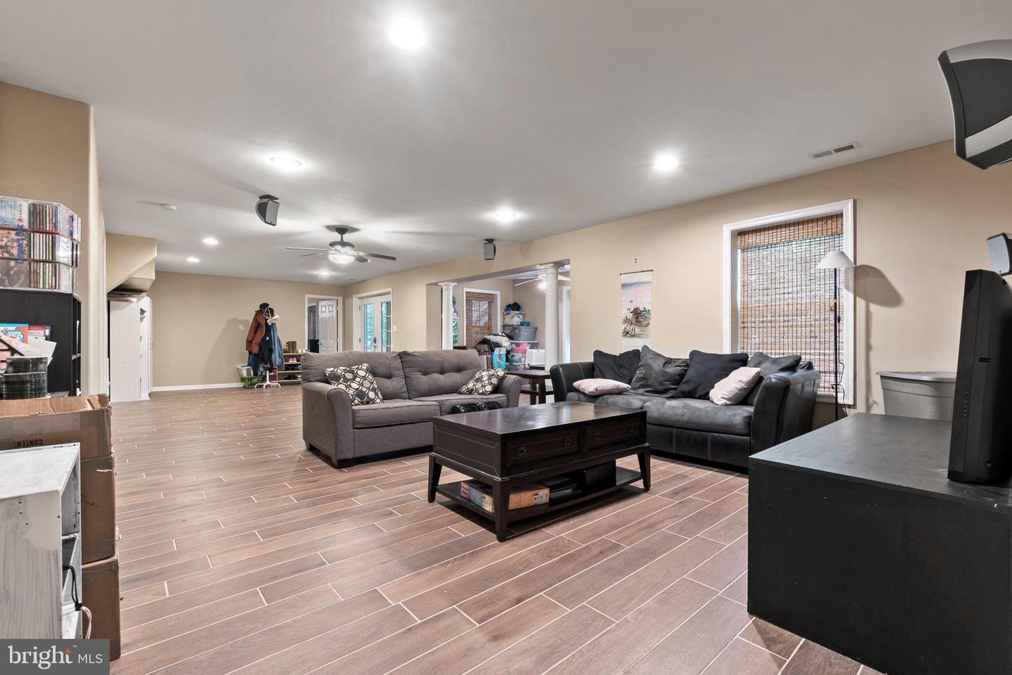 79 Brookesmill LANE