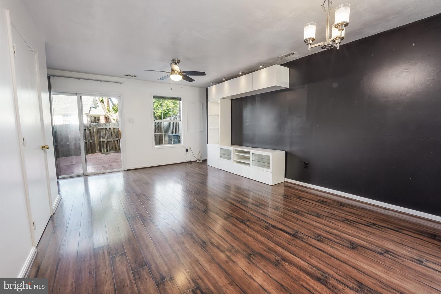 104 Westminster LANE Unit: 32