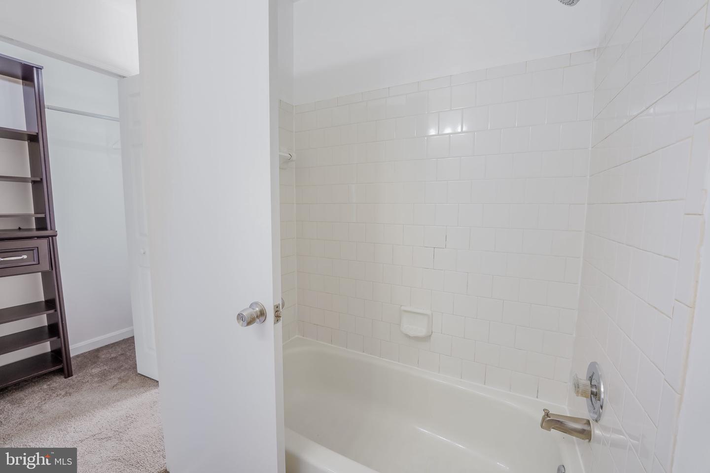 104 Westminster LANE Unit: 32