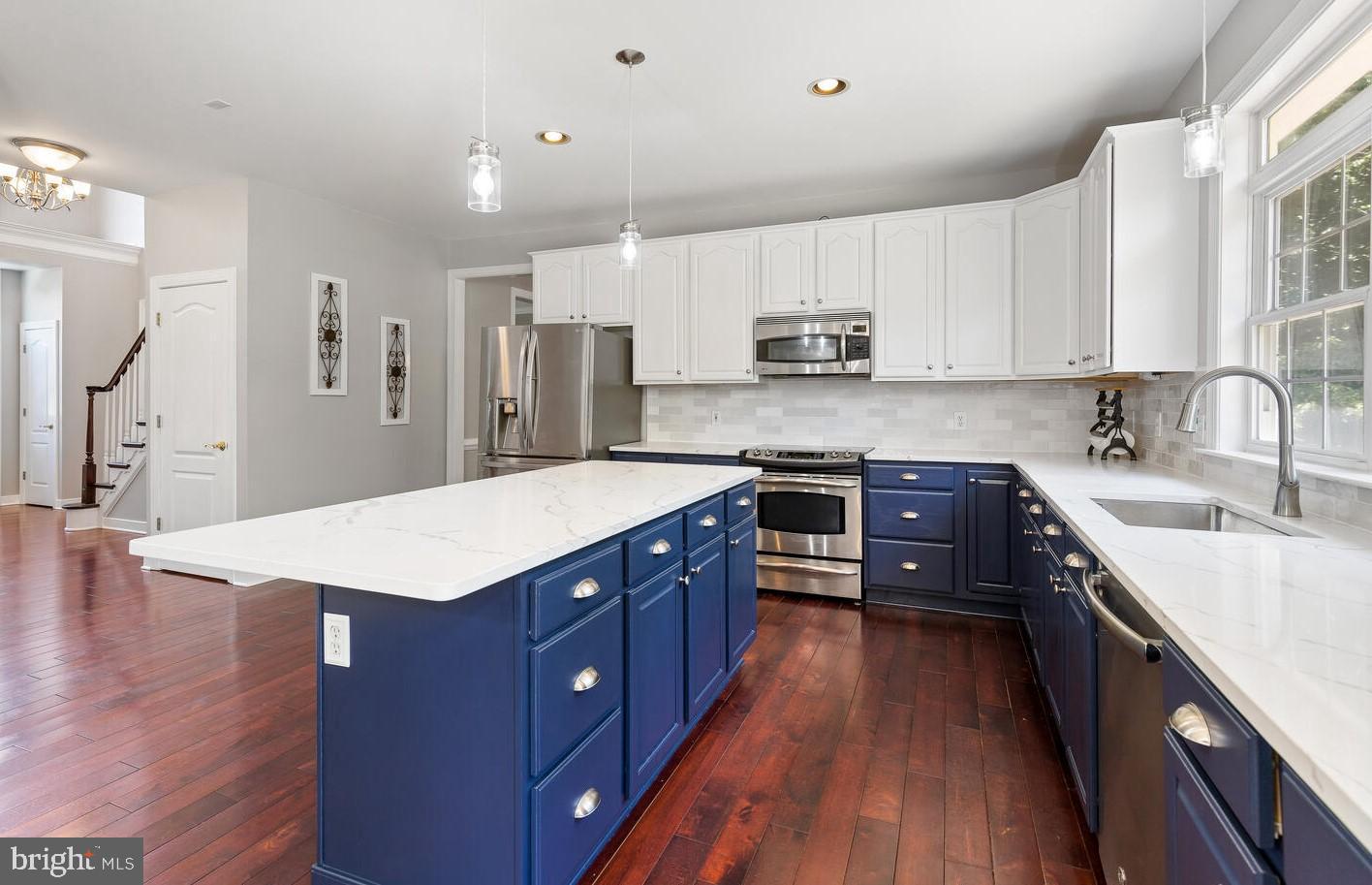 45 Lightfoot DRIVE
