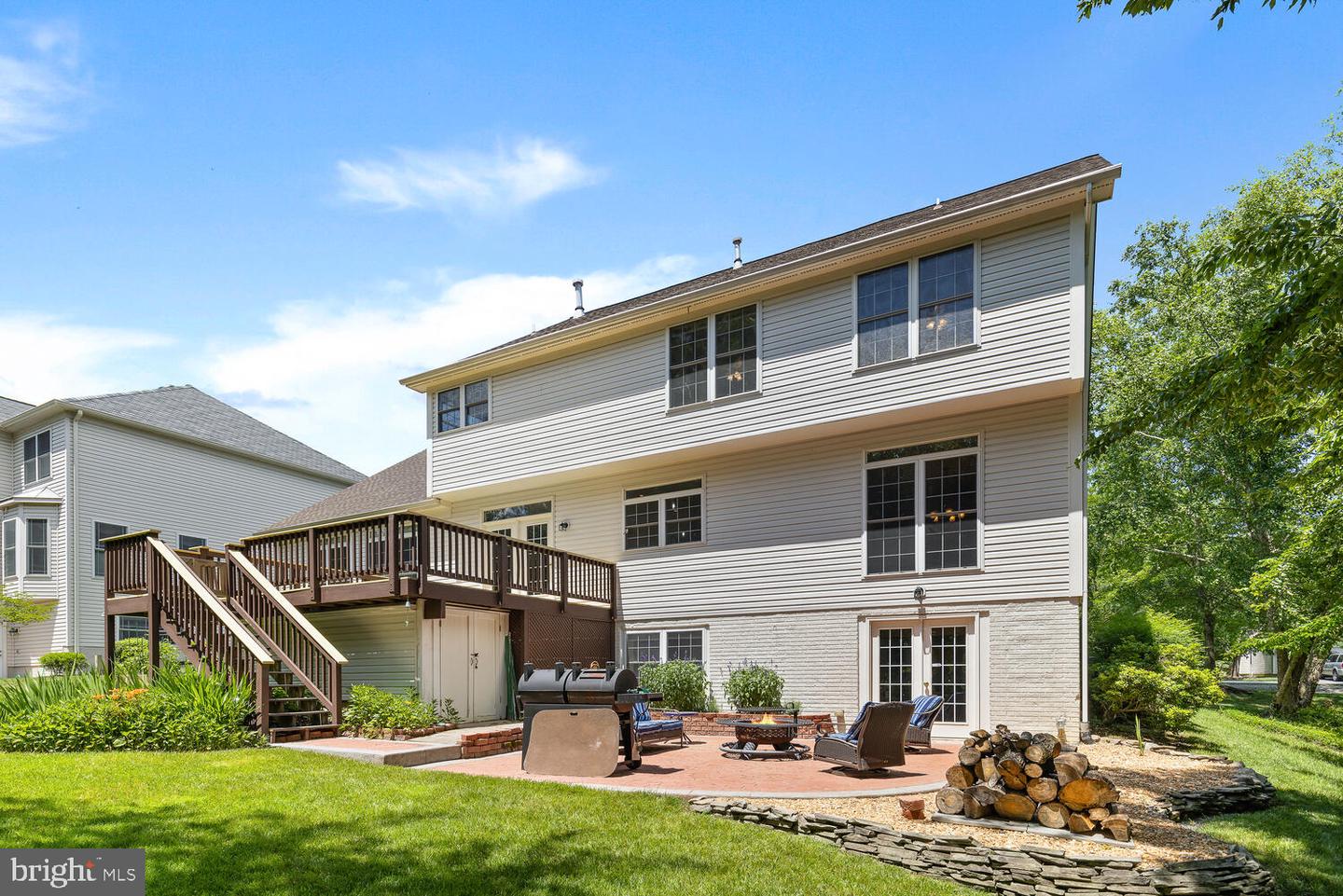 45 Lightfoot DRIVE