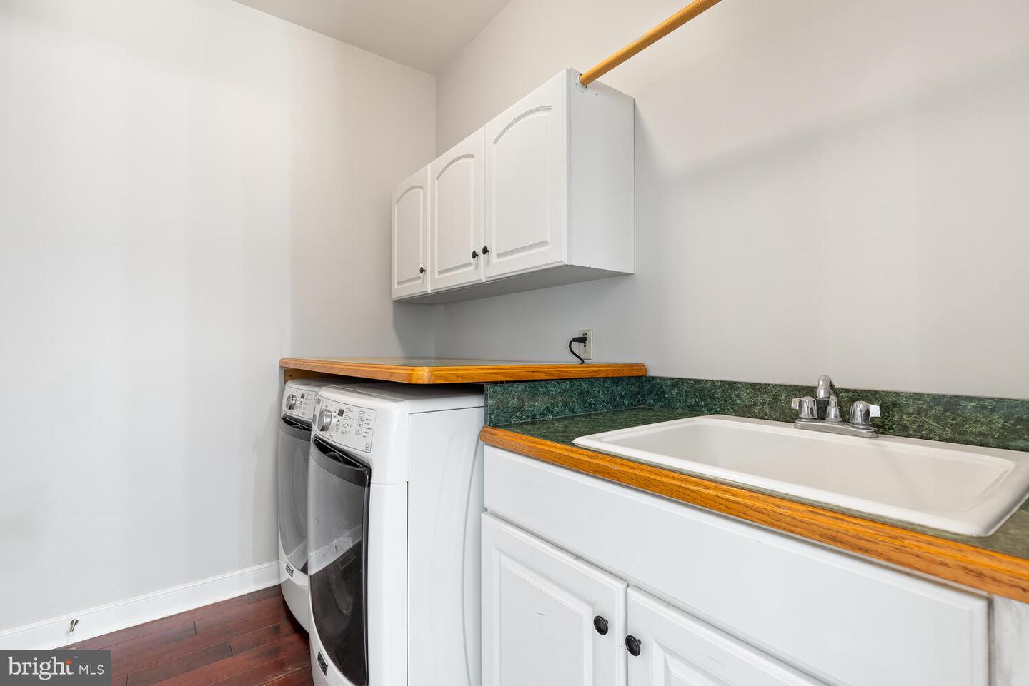 45 Lightfoot DRIVE
