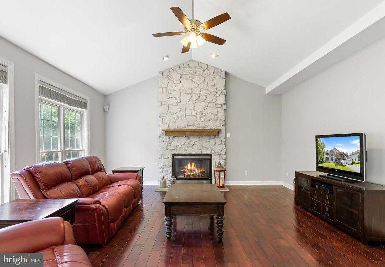 45 Lightfoot DRIVE