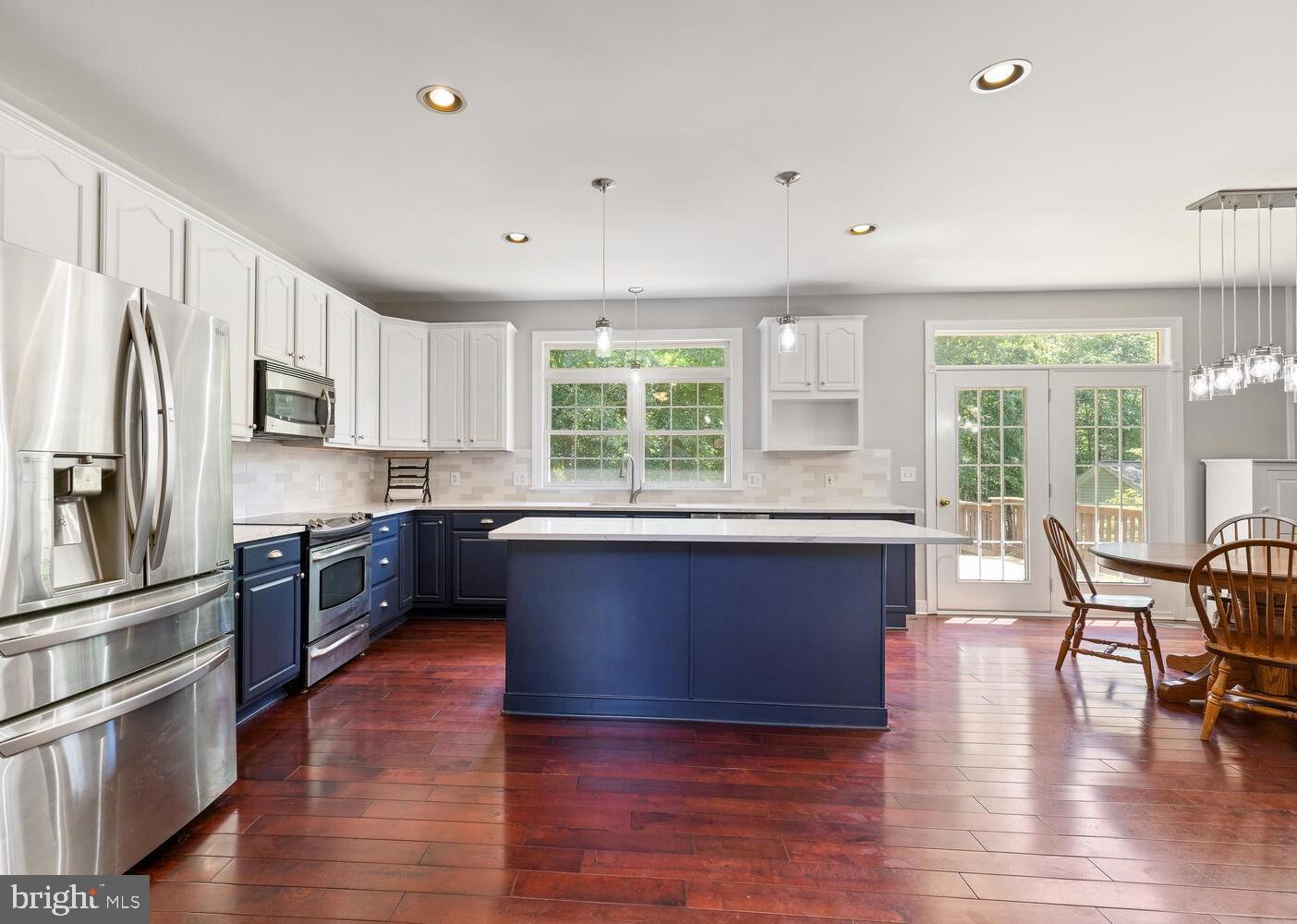 45 Lightfoot DRIVE