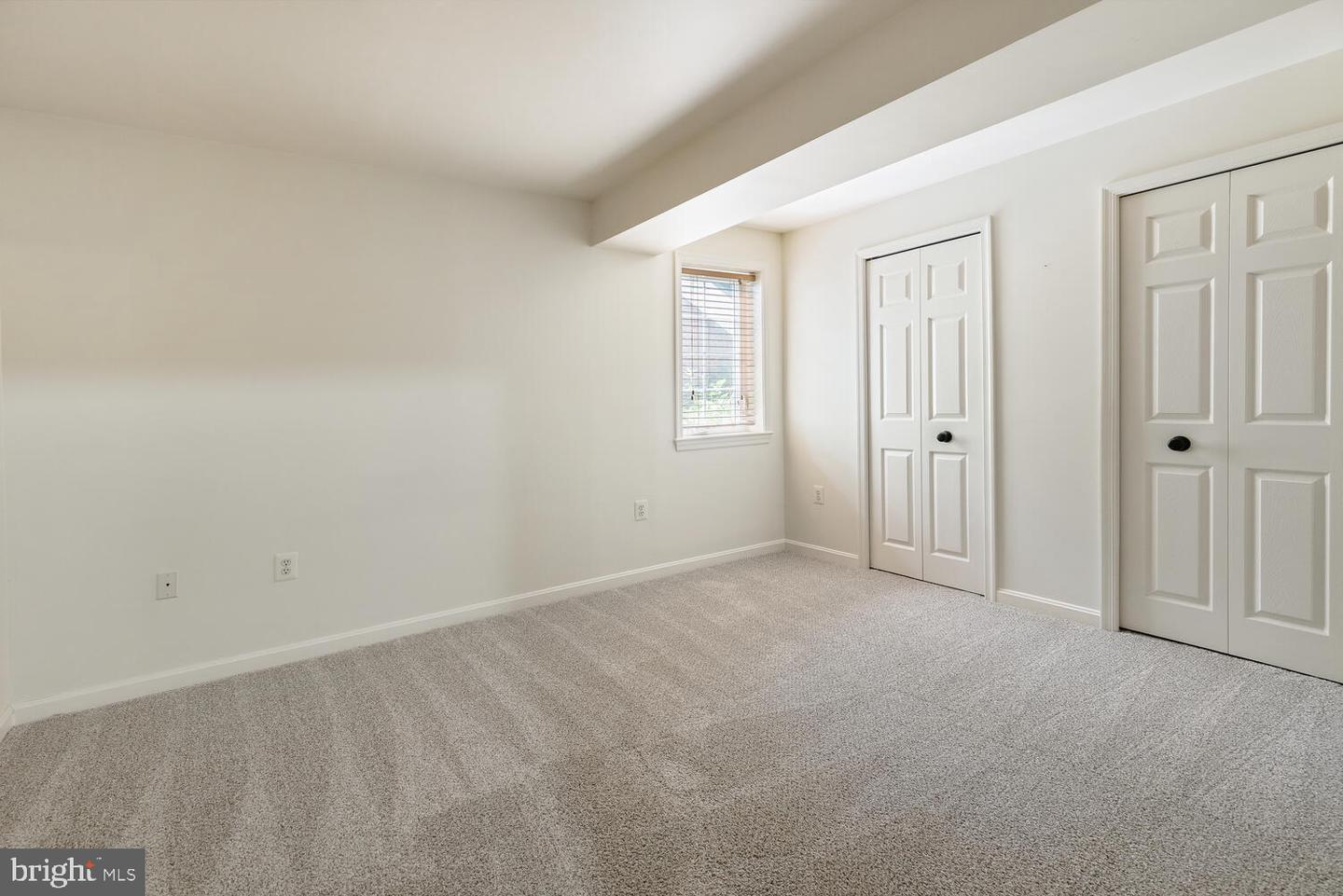27 Larkwood COURT