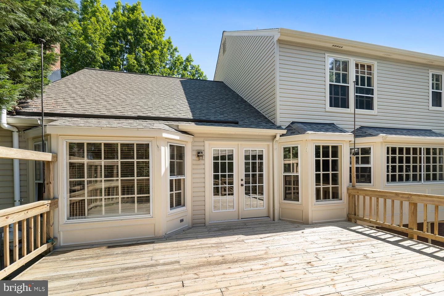27 Larkwood COURT