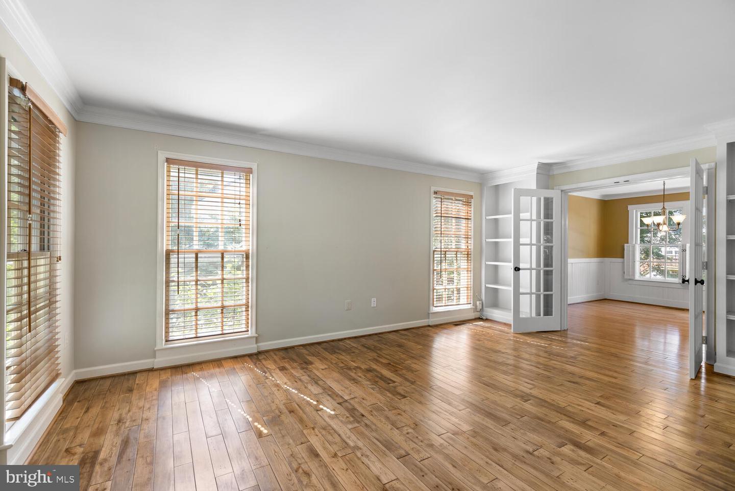 27 Larkwood COURT