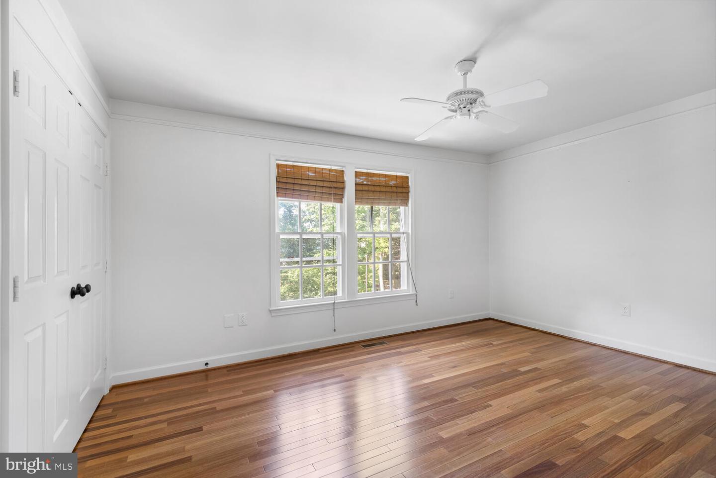27 Larkwood COURT