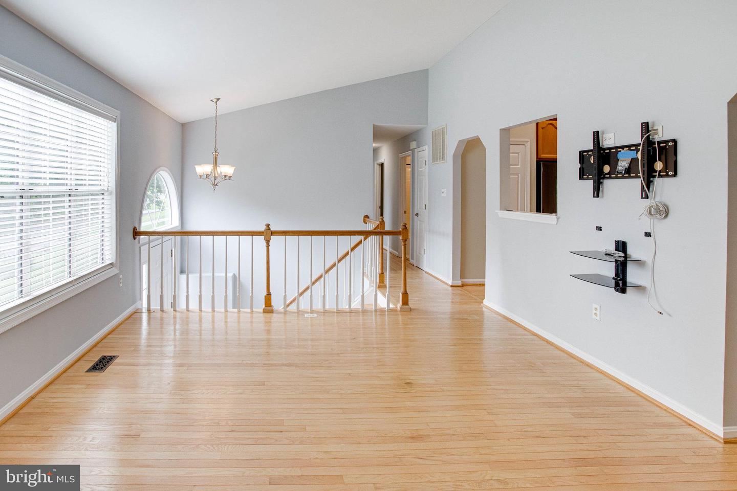 53 Larkwood COURT