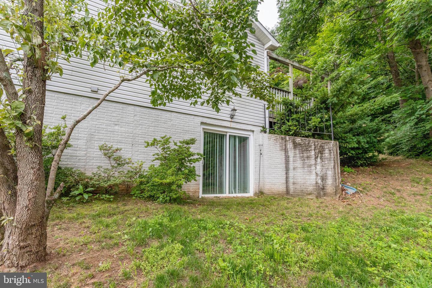 53 Larkwood COURT