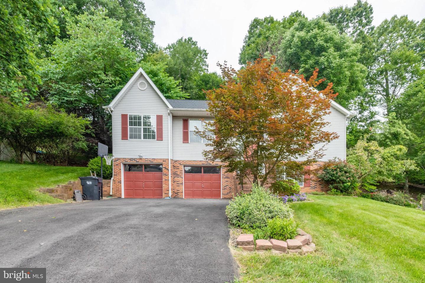 53 Larkwood COURT