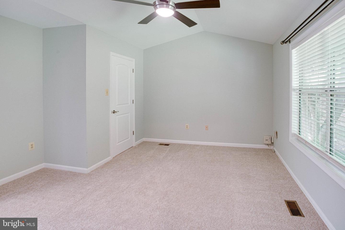 53 Larkwood COURT